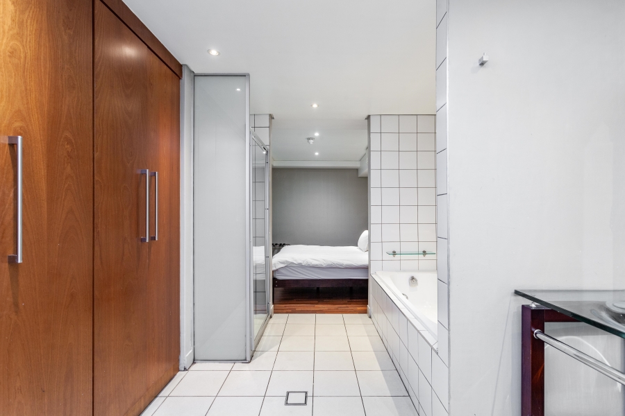 1 Bedroom Property for Sale in Cape Town City Centre Western Cape